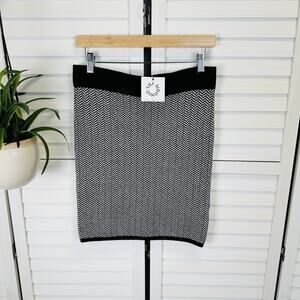 New Lili Sidonio Molly Bracken Knit Pencil Skirt Black White‎ Herringbone Size S